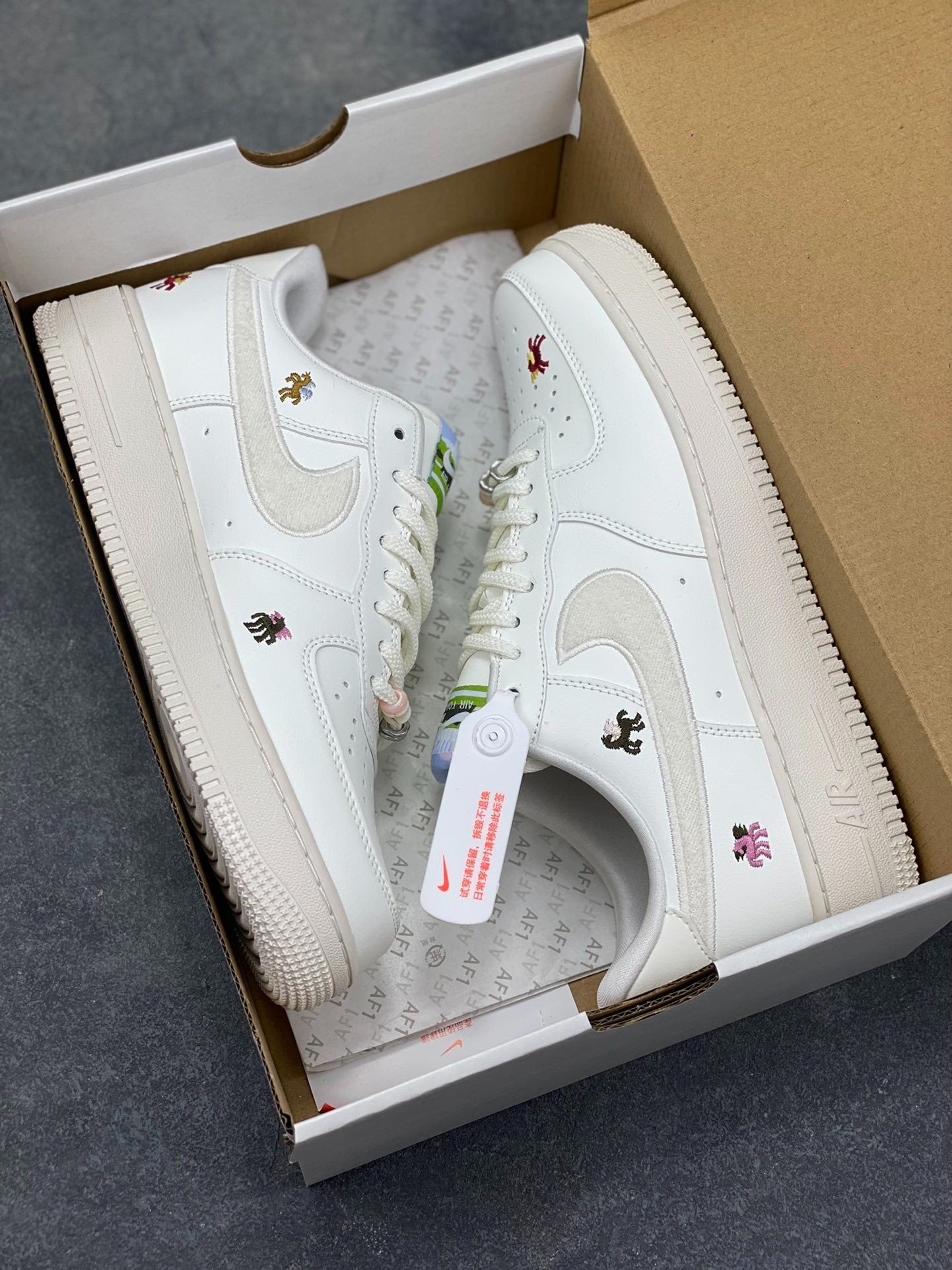 Nike Air Force 1 '07 SE 'LNY' Women's Shoes