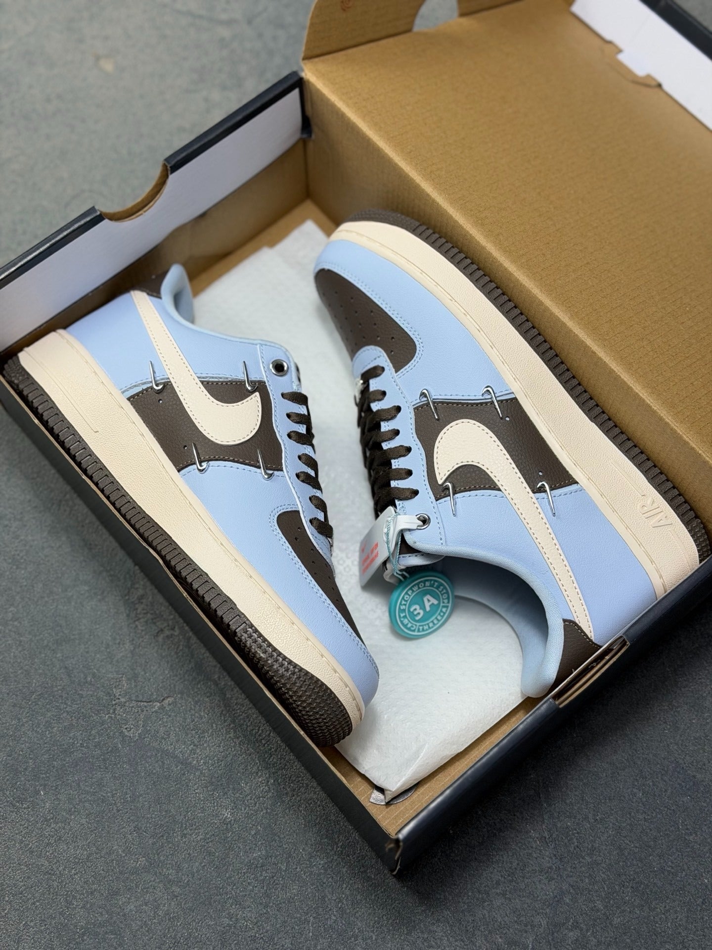 Nike Air Force 1 '07 Low "Baby Blue & Chocolate"