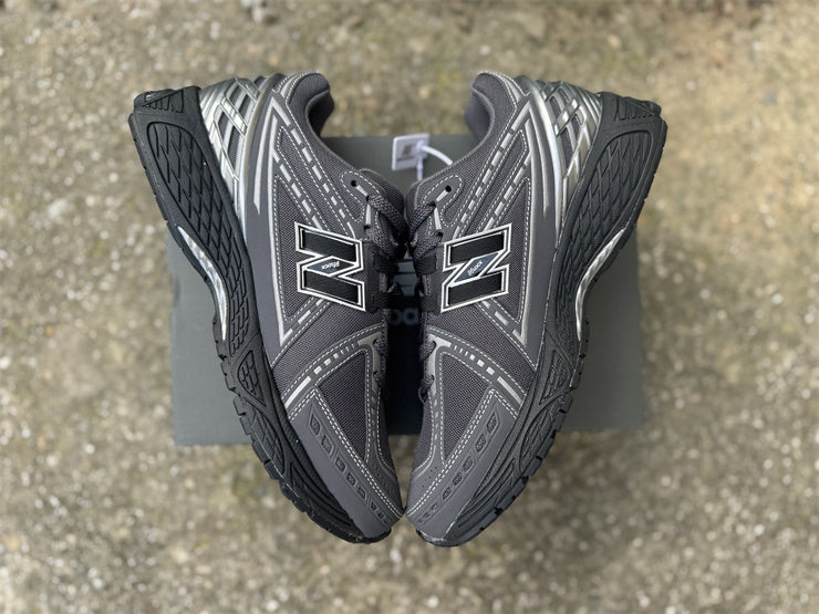 New Balance 1906