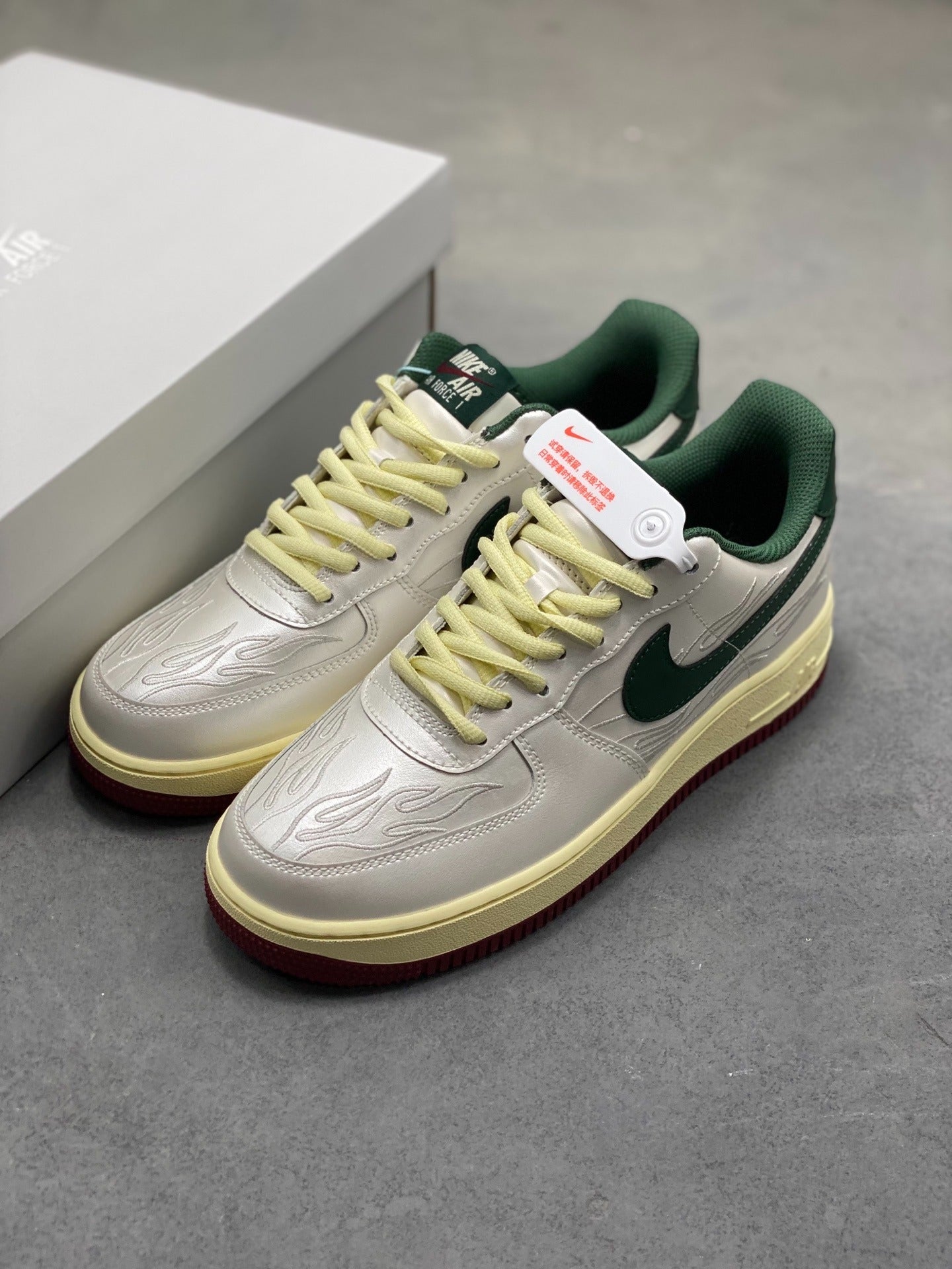 Nike Air Force 1 '07 Low "Pearlized Metallic & Green"