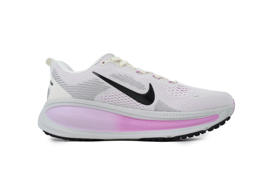 Nike Vomero 18 Women's Road Running Shoes - Summit White/Elemental Pink