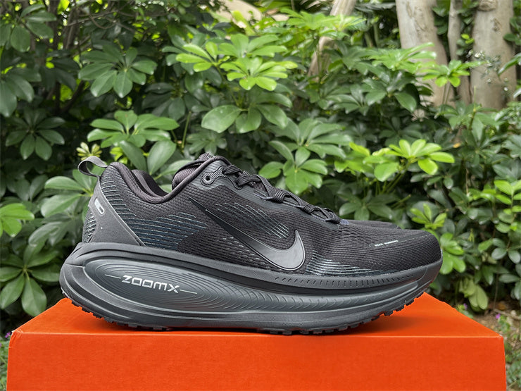 Nike ZoomX Vomero 18 "Triple Black"