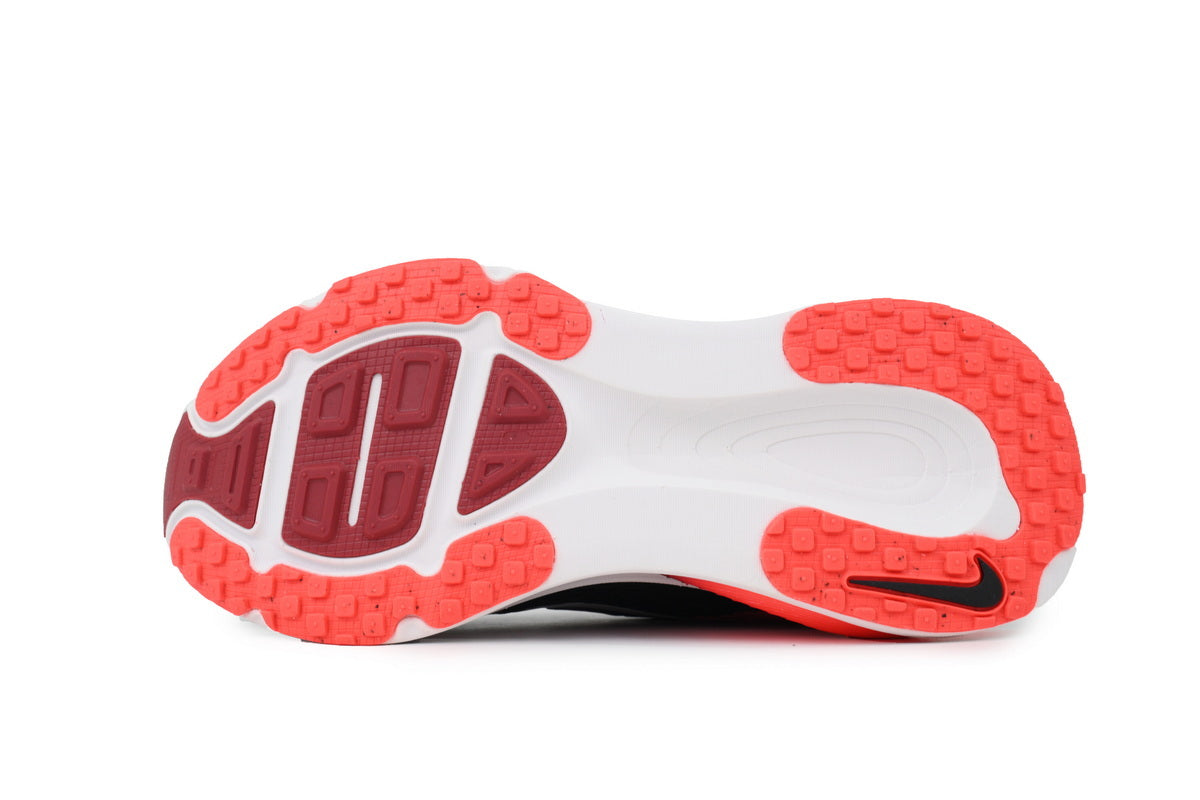 Nike Vomero 18 Men's Road Running Shoes - Black/Bright Crimson