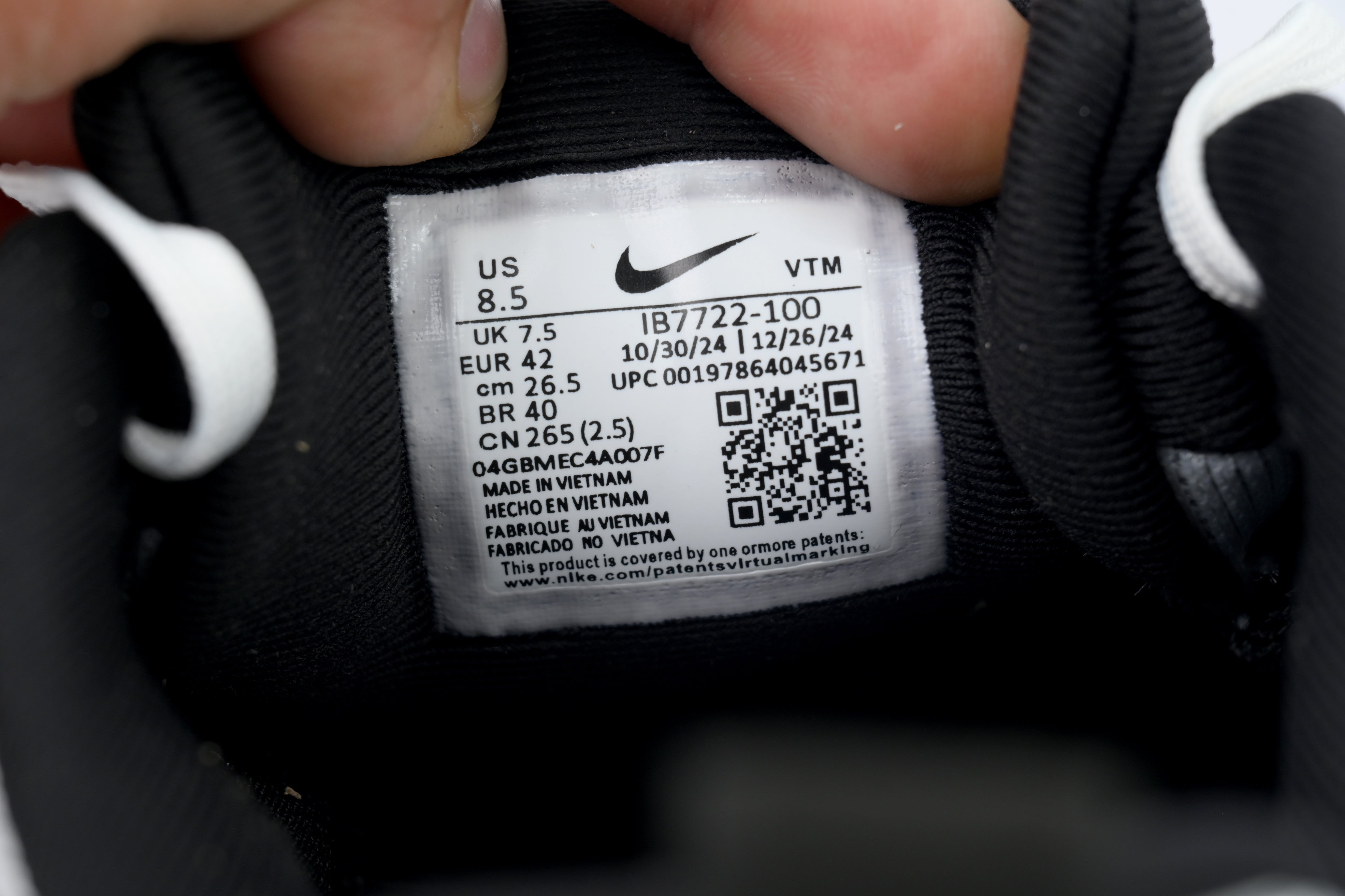 Nike Vomero 18 Running Shoes - White/Photo Blue/Black