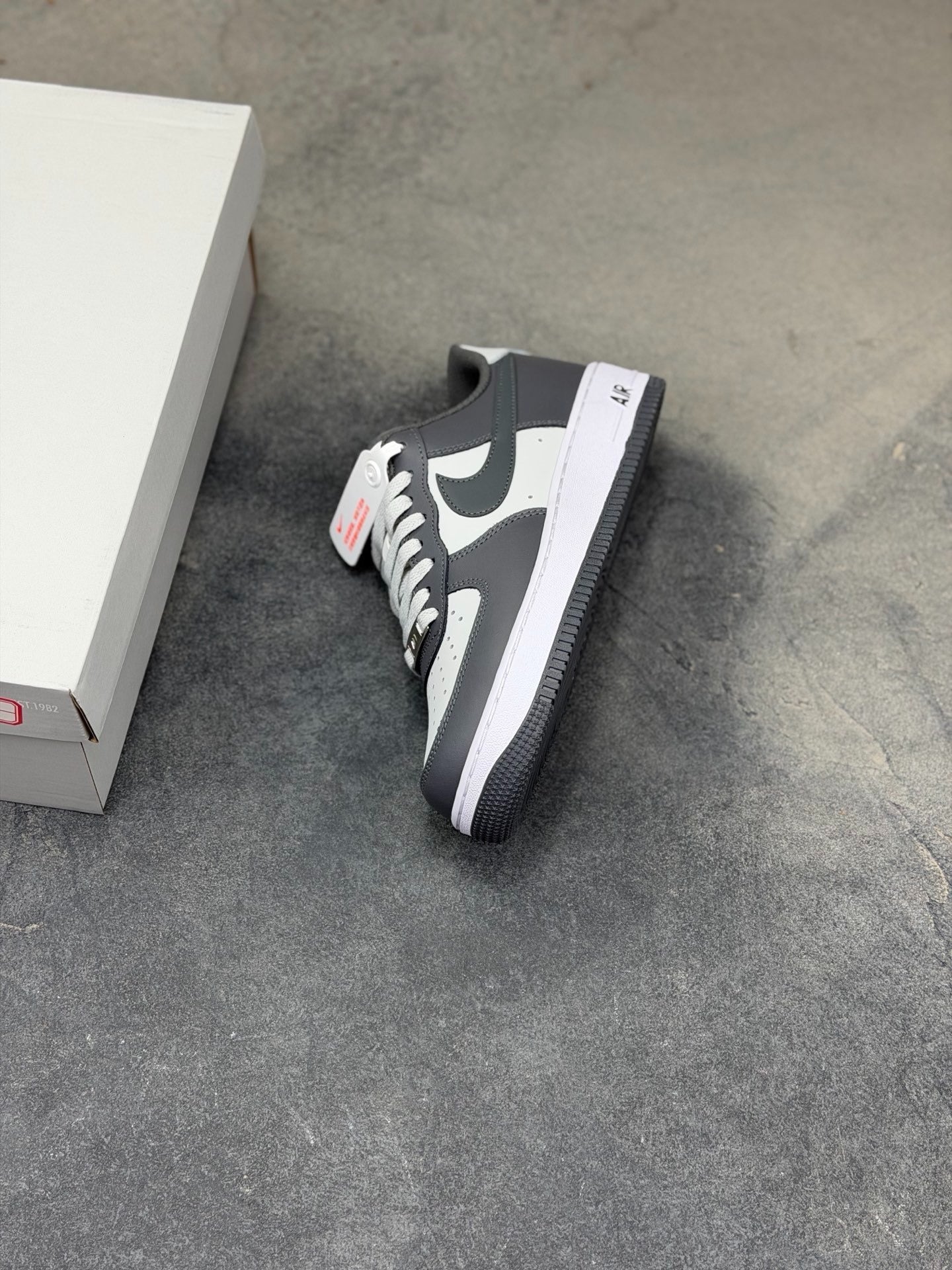 Nike Air Force 1 '07 "Dark Grey & White"