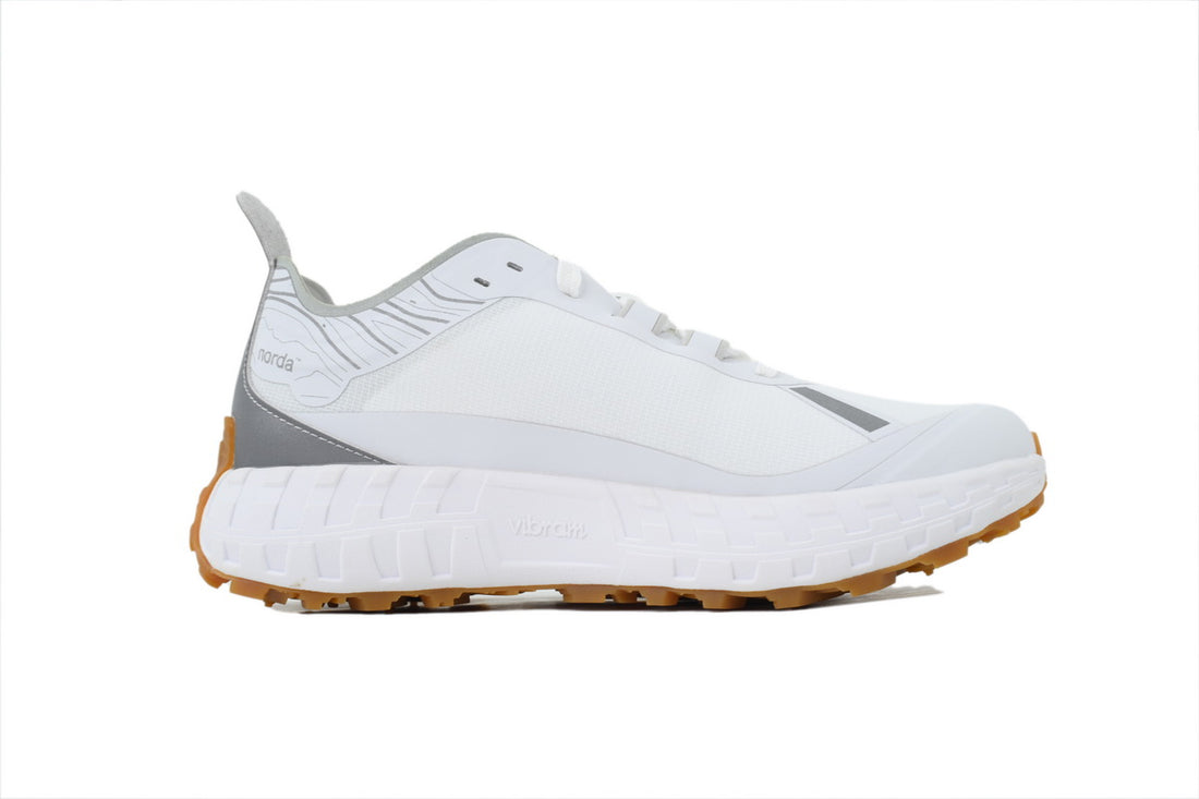 Chaussures de trail running Norda 001 « Blanc / Gomme »