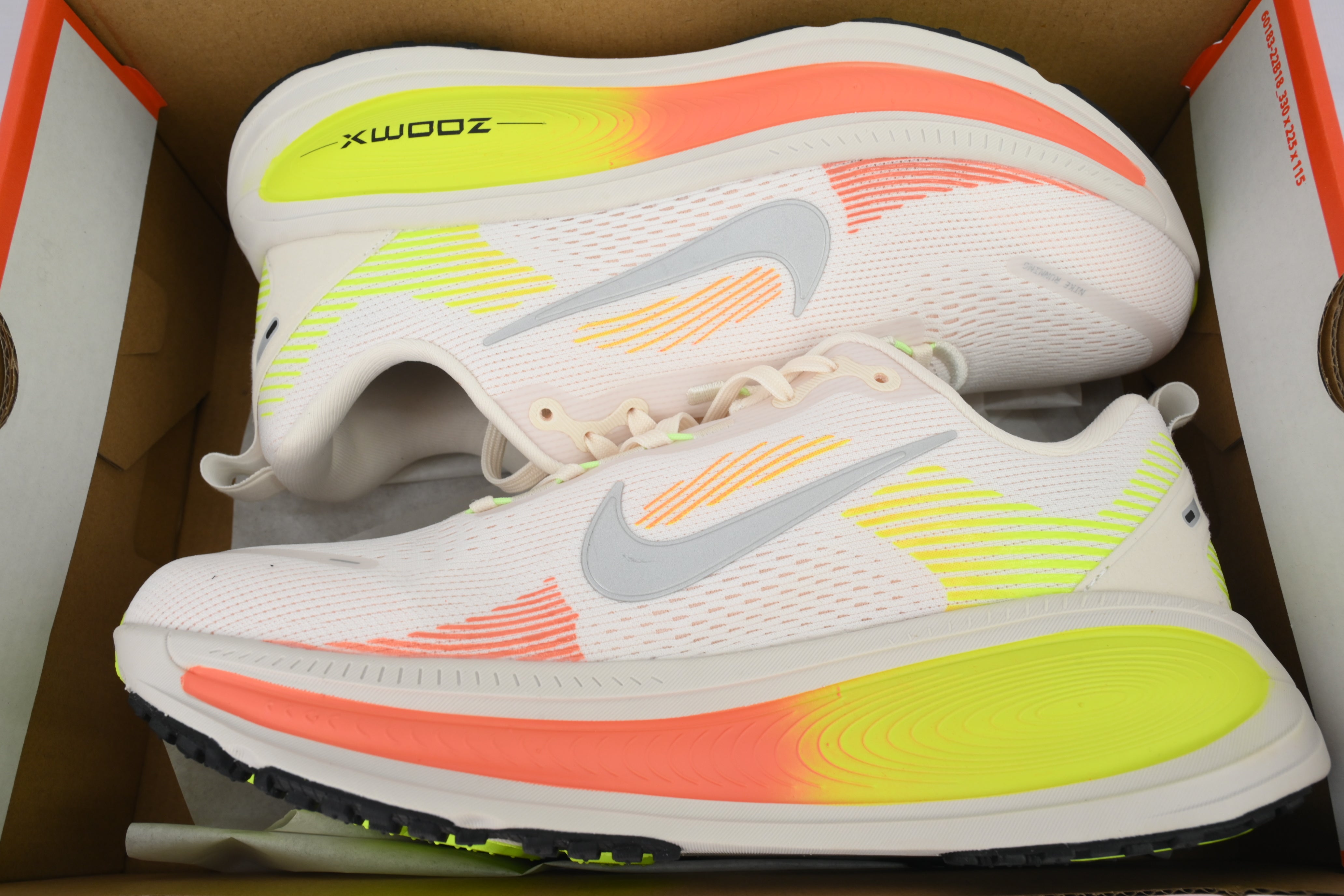 Nike Vomero 18 "Phantom/Light Wild Mango"