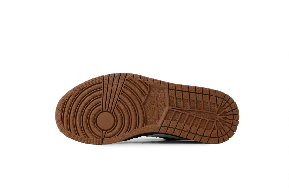 Air Jordan 1 Low SE "Black Light British Tan"