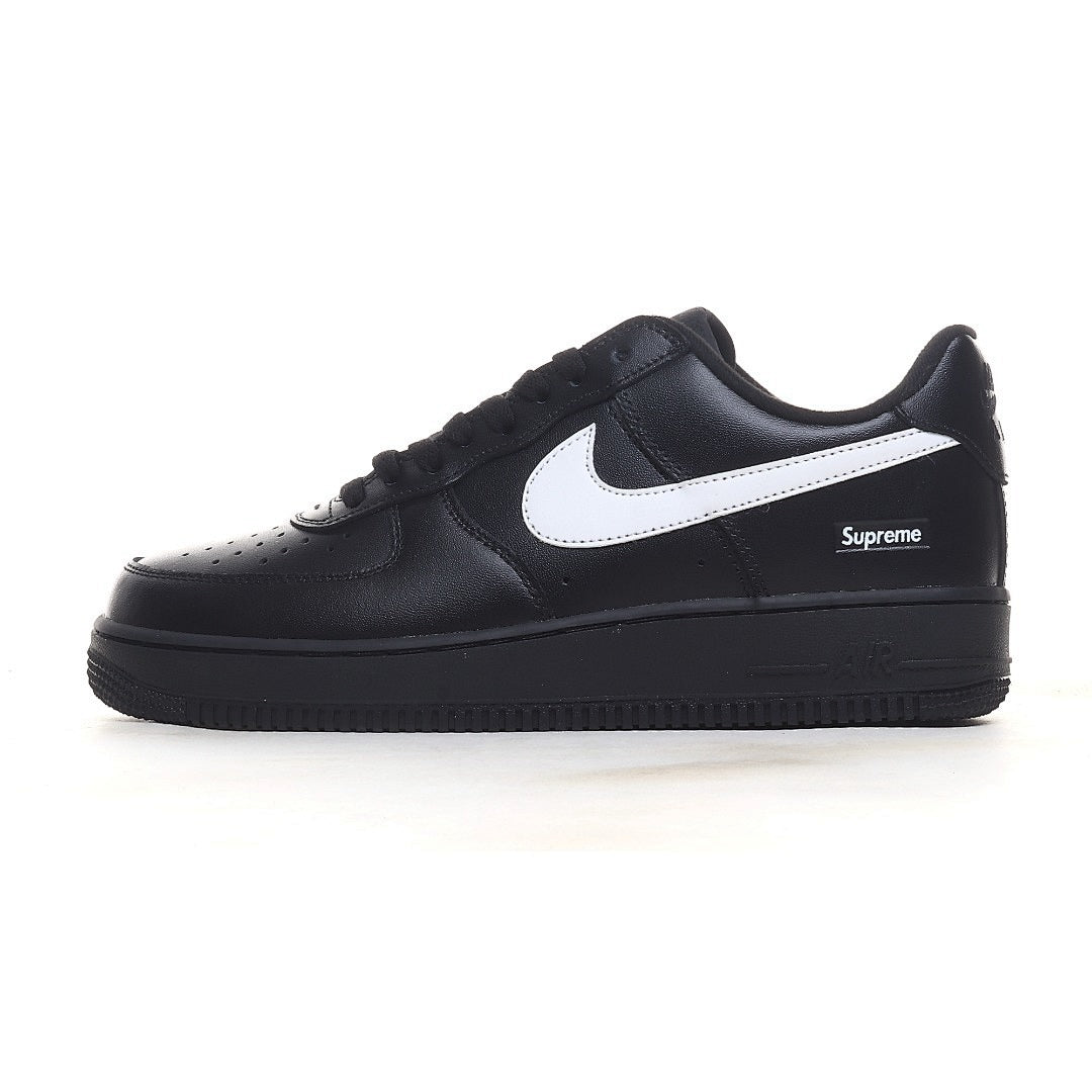 Nike Air Force 1 Low x Supreme "Black White