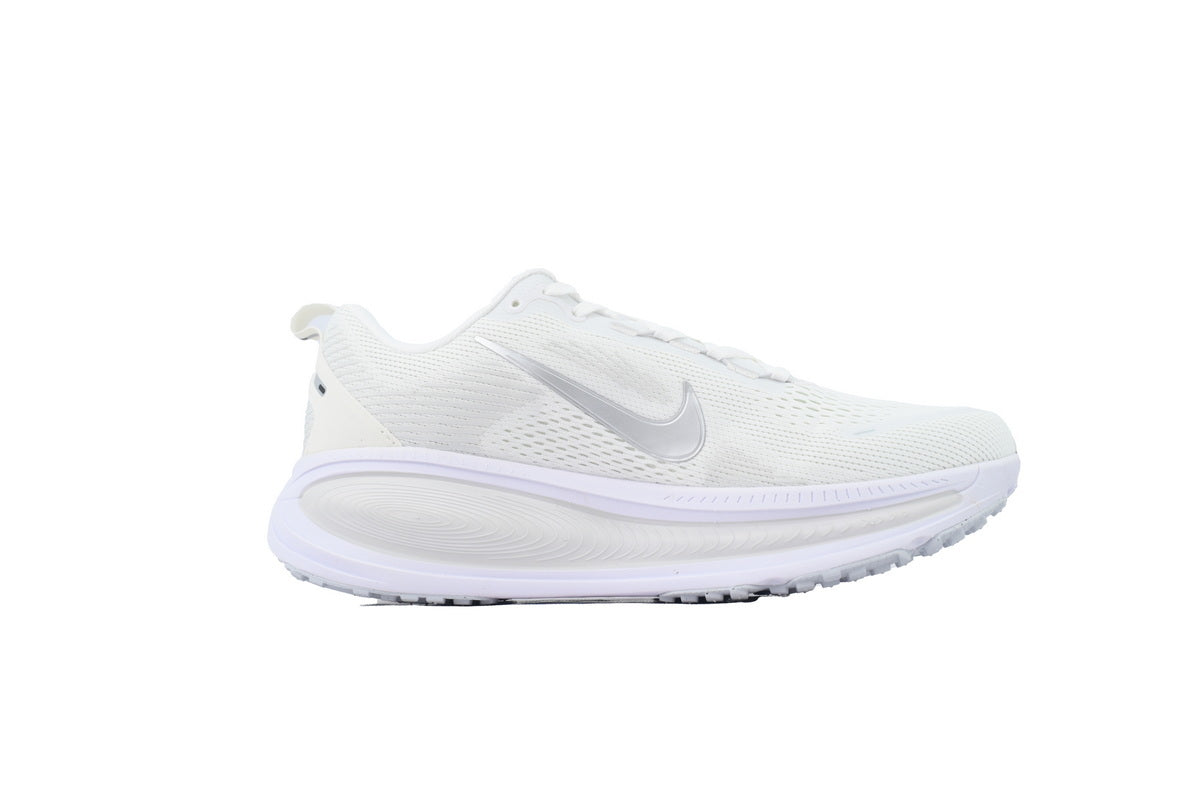 Nike Vomero 18 - Summit White/Metallic Silver