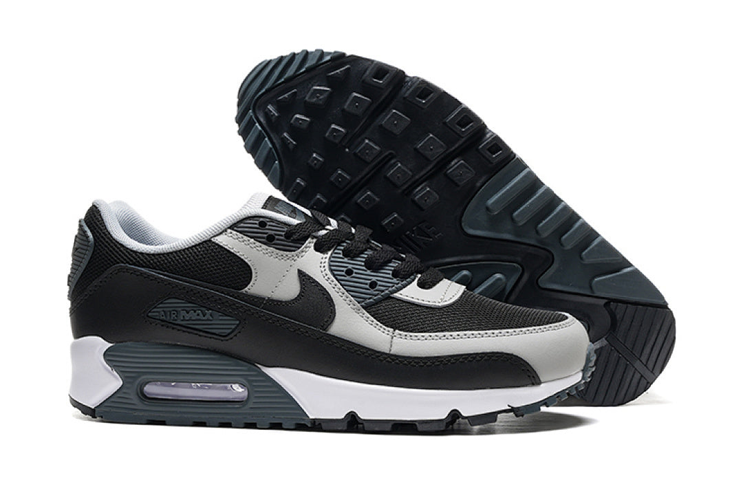 Nike Air Max 90 Essential