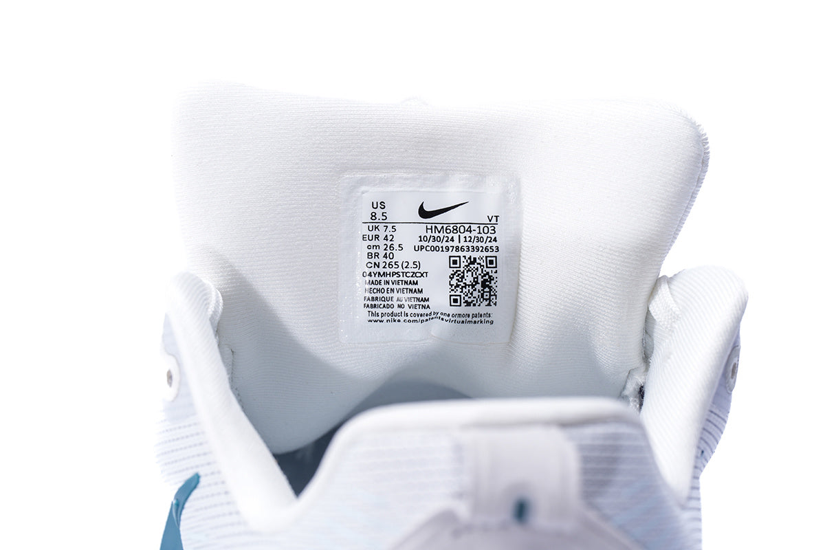 Nike Vomero 18 Running Shoes - White/Vintage Green