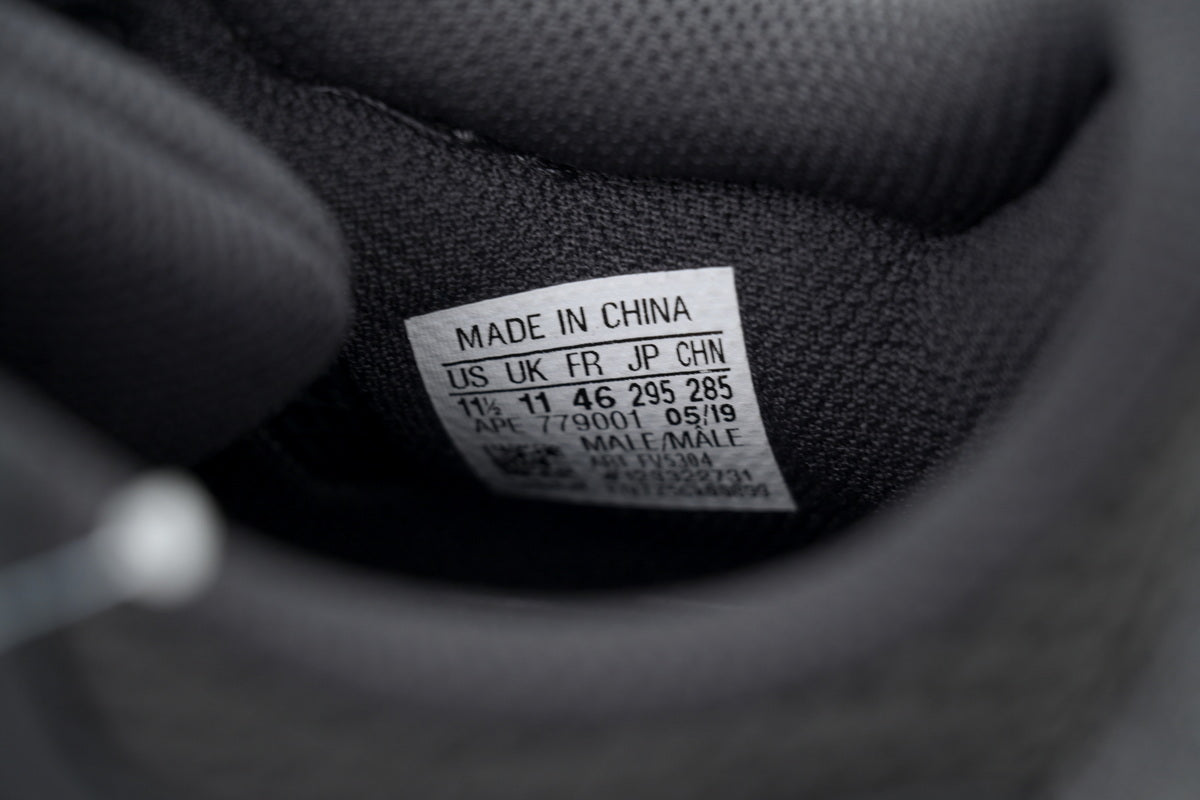 Adidas Yeezy Boost 700 "Utility Black"