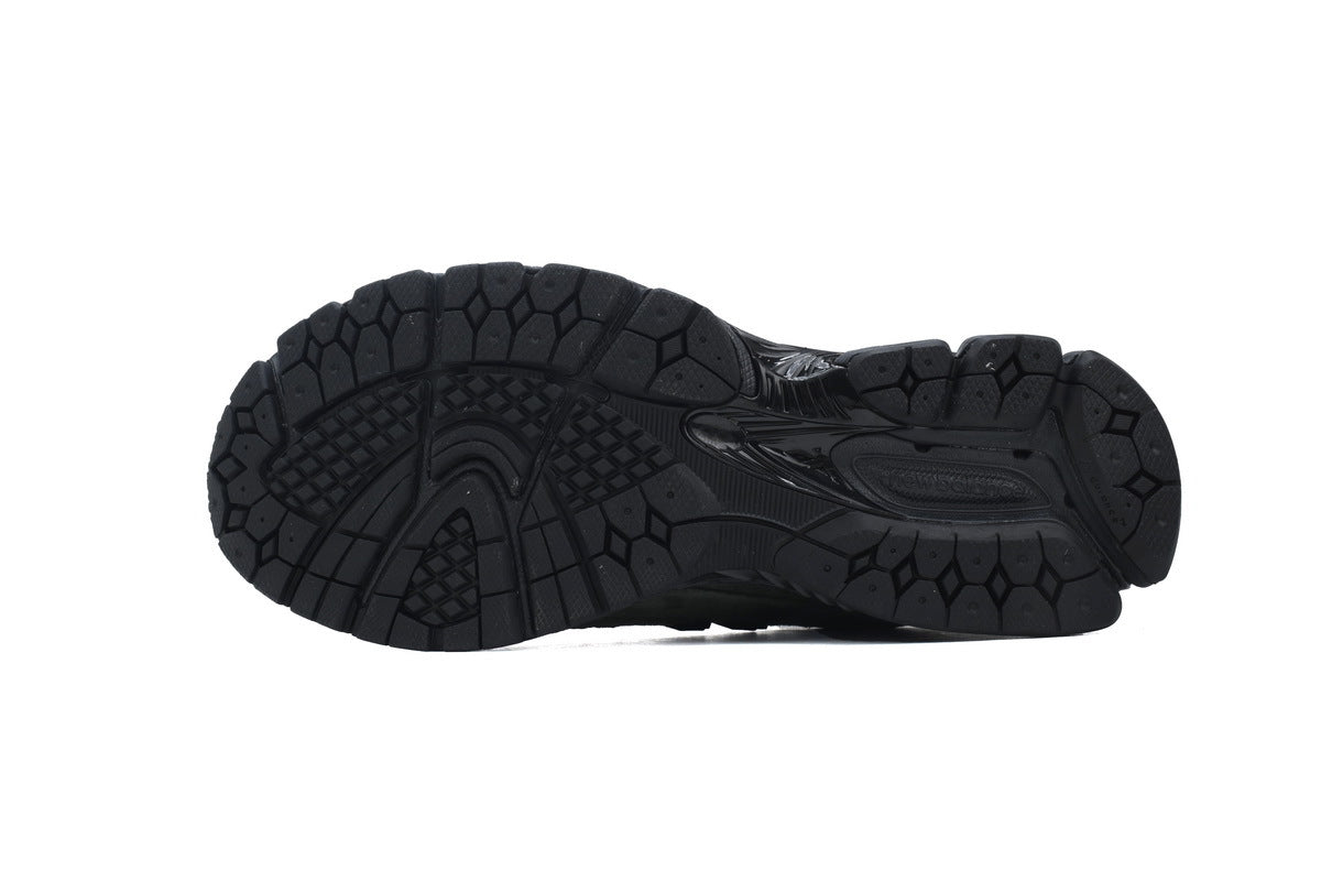 New Balance 2002R Gore-Tex 'Pine Green Black'