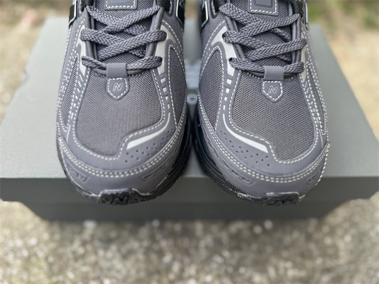 New Balance 1906