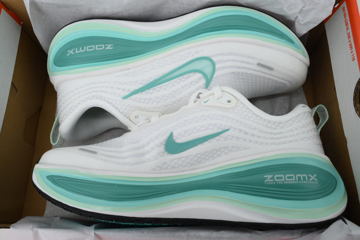 Nike Vomero Plus Women's Road Running Shoes