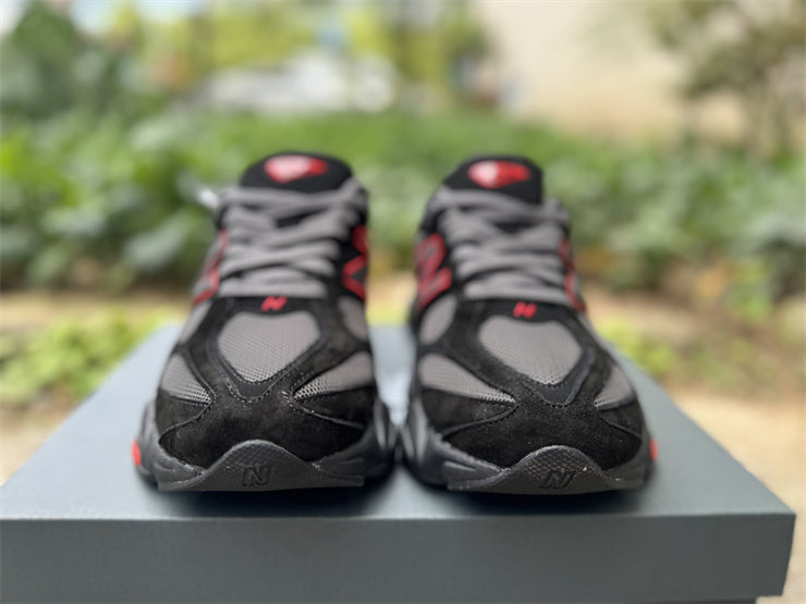 New Balance 9060 "Bred"