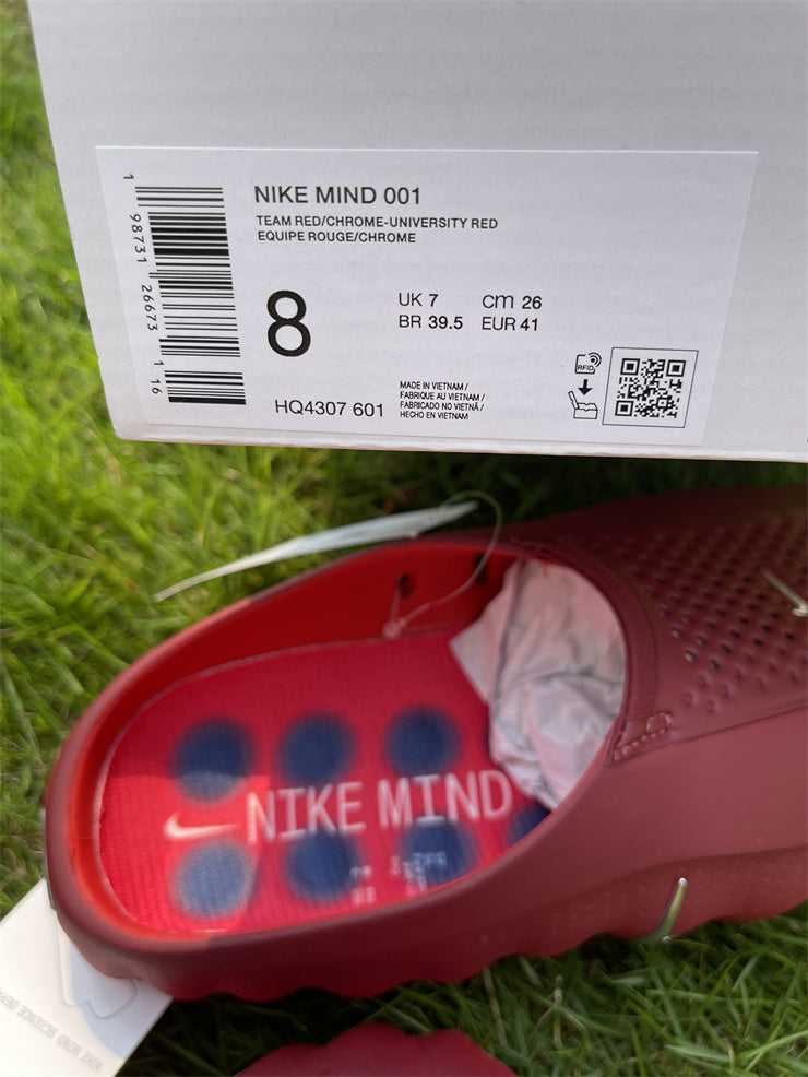 Nike Mind 001