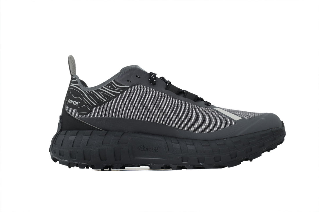 Norda 001 G+ Spike Chaussures de trail hivernales "Tout-Noir / Anthracite"