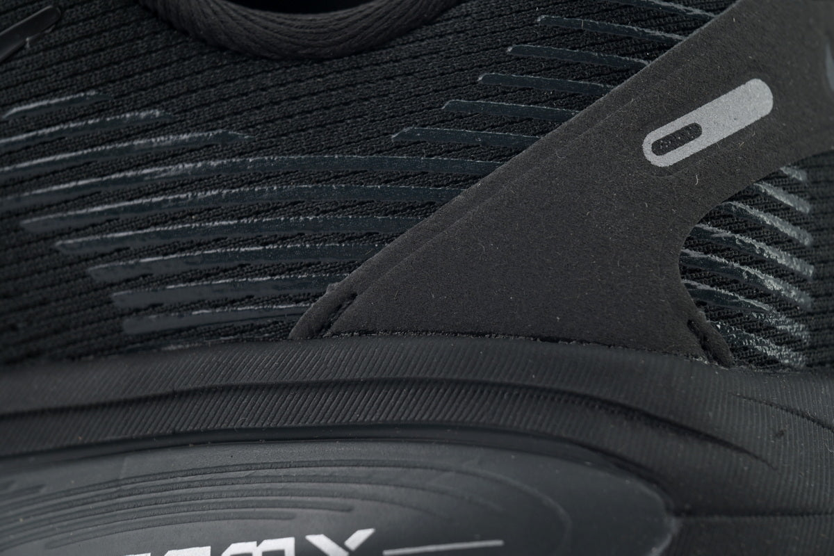 Nike Vomero 18 Running Shoes - Triple Black