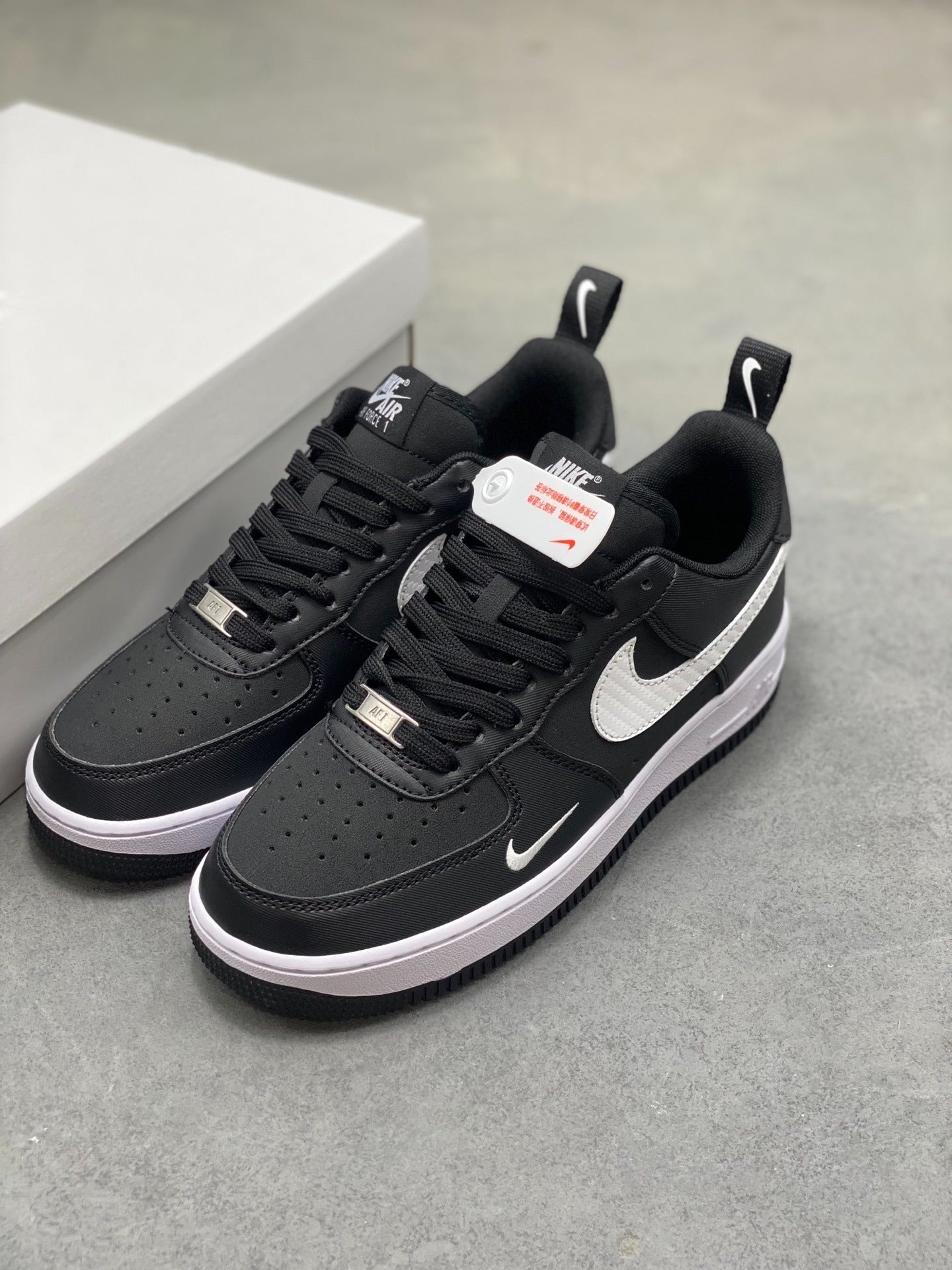 Nike Air Force 1 '07 Low "Black/White