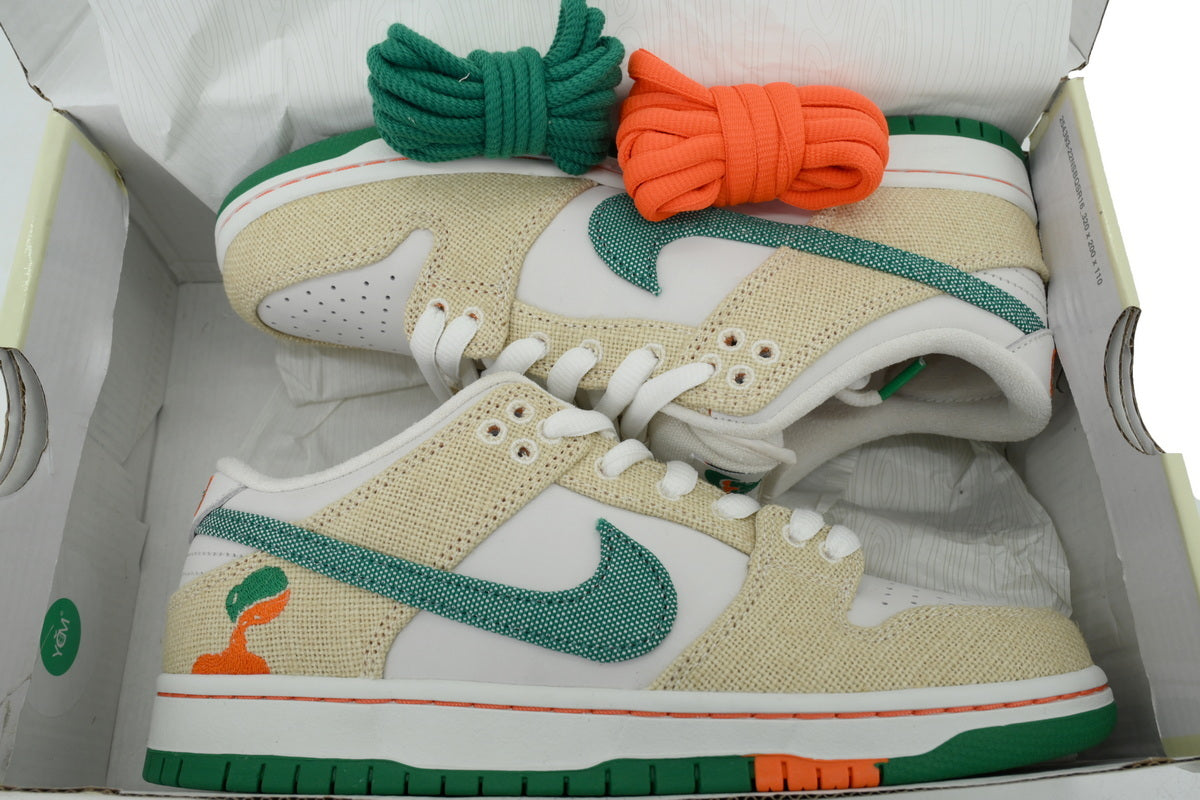 Nike SB Dunk Low x Jarritos "Phantom and Malachite"