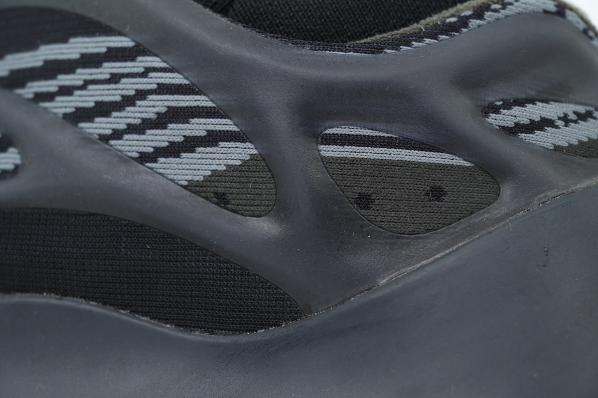 Adidas Yeezy 700 V3 "Alvah"