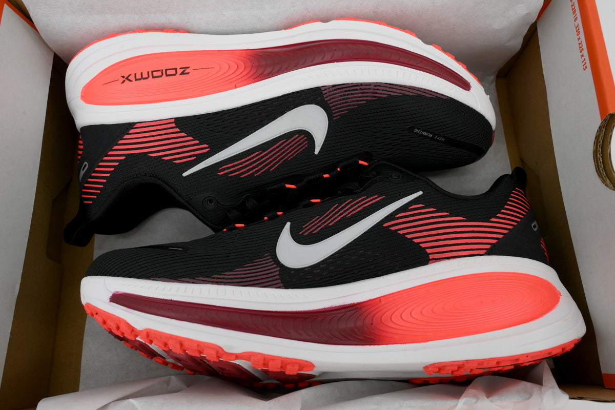 Nike Vomero 18 Men's Road Running Shoes - Black/Bright Crimson