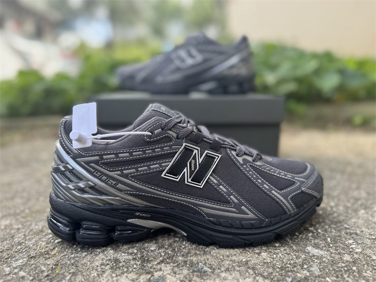 New Balance 1906