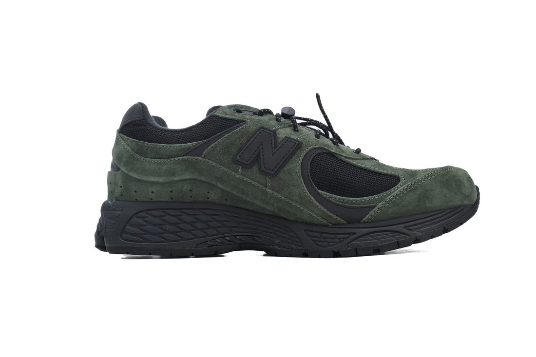 New Balance 2002R Gore-Tex 'Pine Green Black'