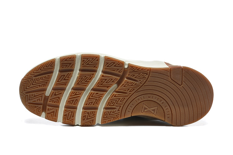 Nike Free Metcon 7 Photon Dust/Metallic Gold"