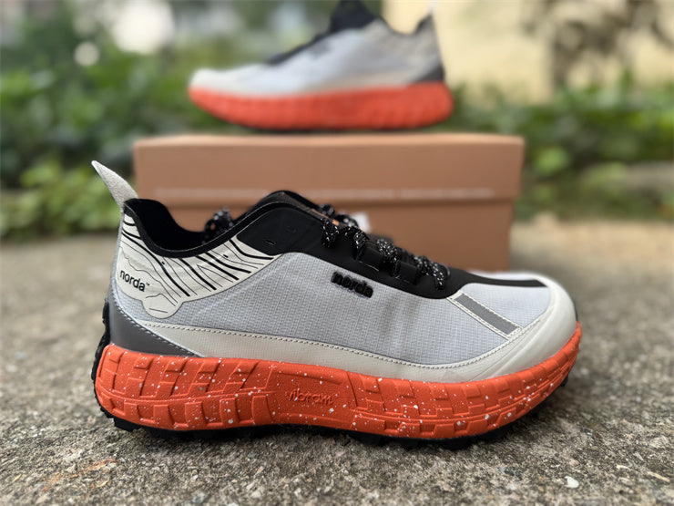 norda 001 G+ Spike "Cinder/Orange"