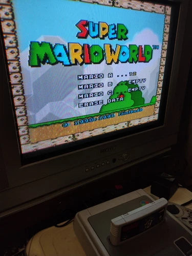 Super Mario world SNES Super Nintendo PAL EUR Video Game Cartridge with Box