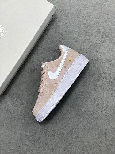 Nike Air Force 1 '07 Low "Pink Suede"